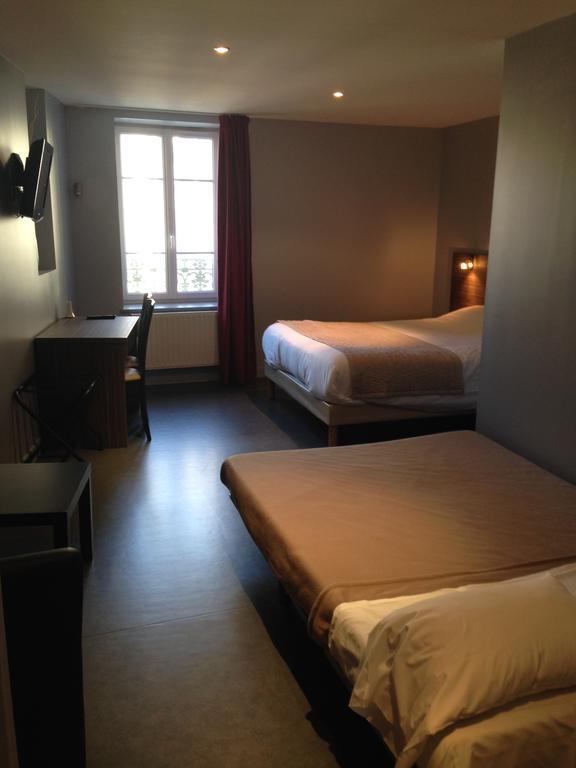Hotel Le Relais des Bergers Saint-Martin-en-Haut Zimmer foto