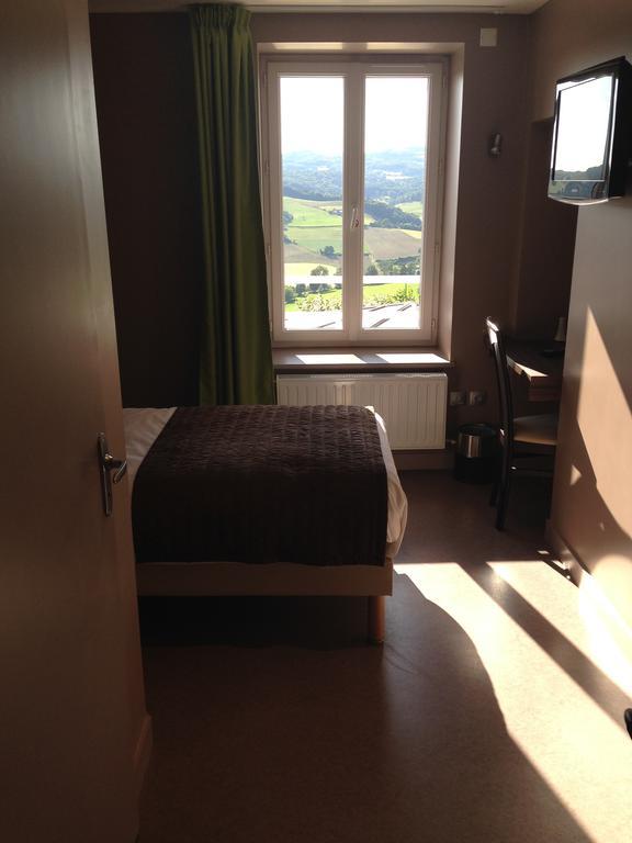 Hotel Le Relais des Bergers Saint-Martin-en-Haut Zimmer foto